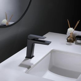 Mezcladora Monomando Lavamanos Caño Bajo Kubika Negro Mate