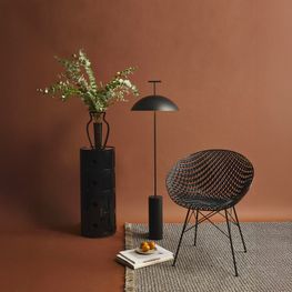 Lámpara de Pie Geen-A Negro